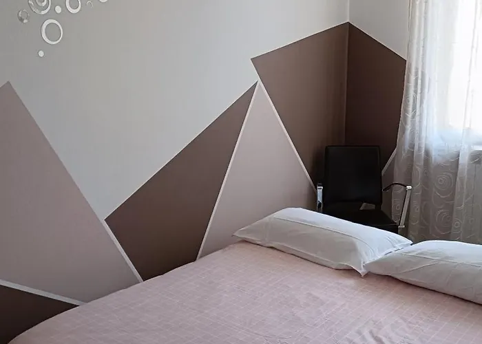 شقة S.g. House كاستلْنْيوفو ديل غارد