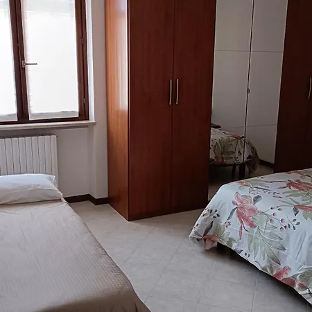 S.g. House Apartment *